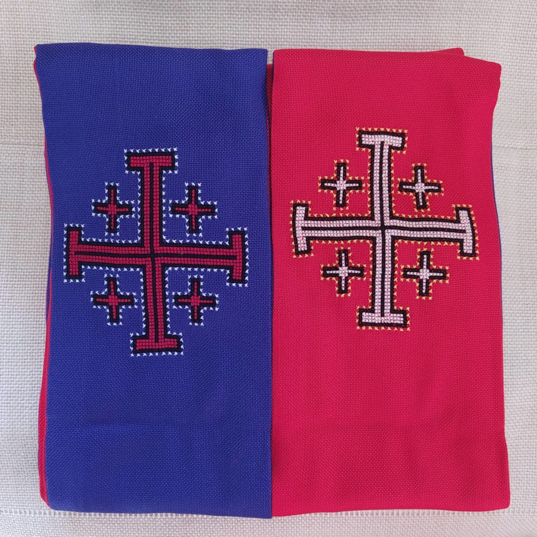 Étole croix de Jérusalem rouge violet