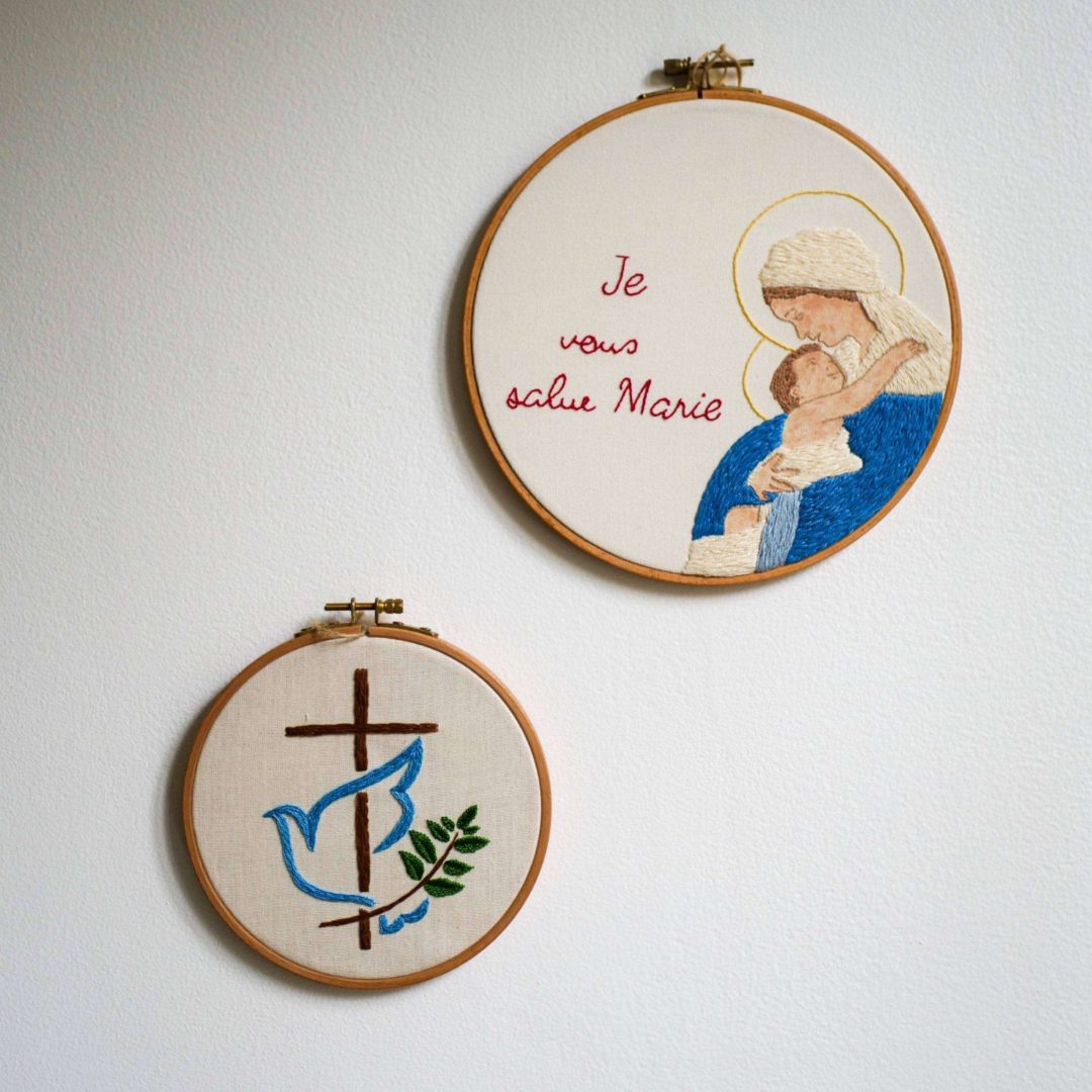 Broderie Je vous salue Marie