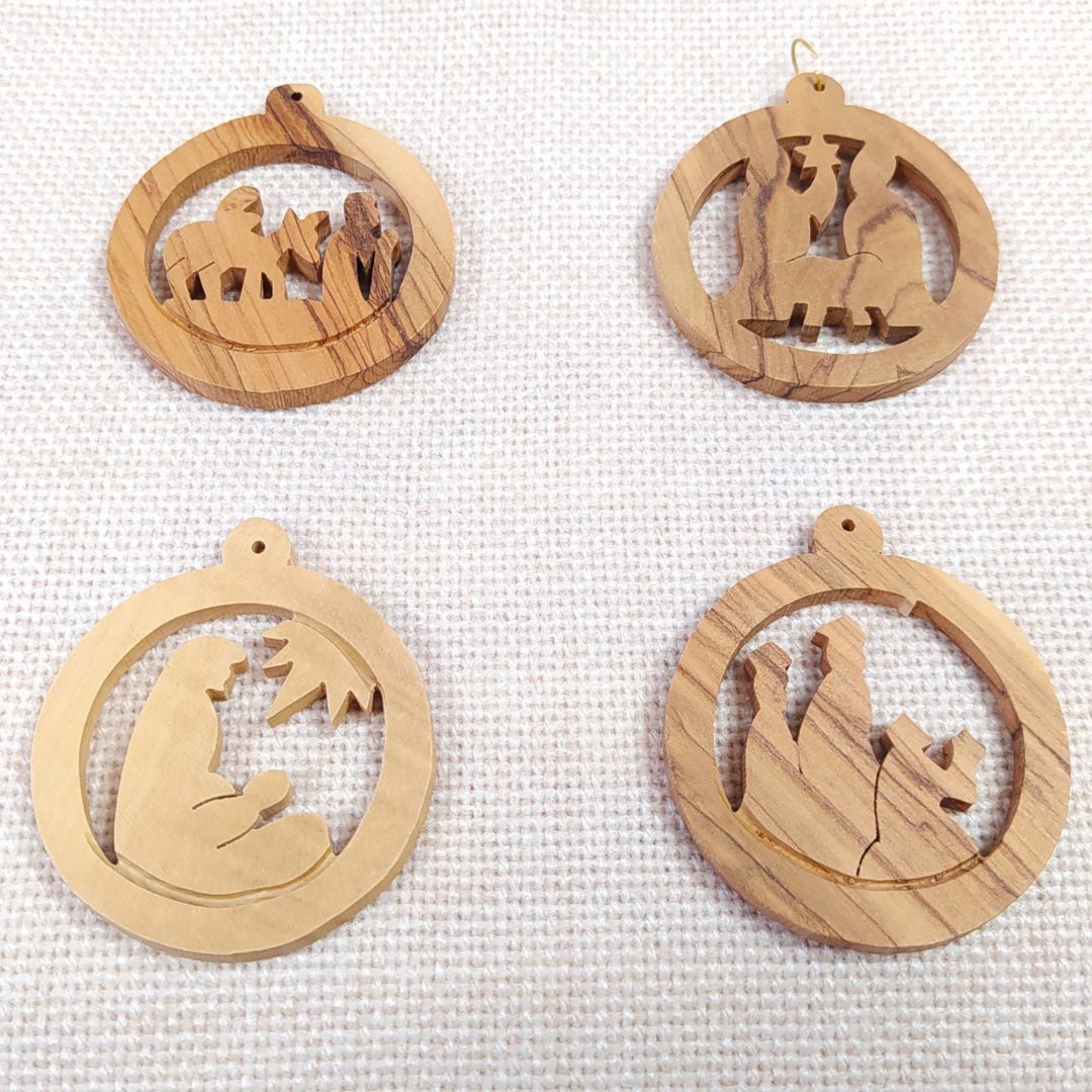 Sachet de 4 décorations de Noël en bois d'olivier