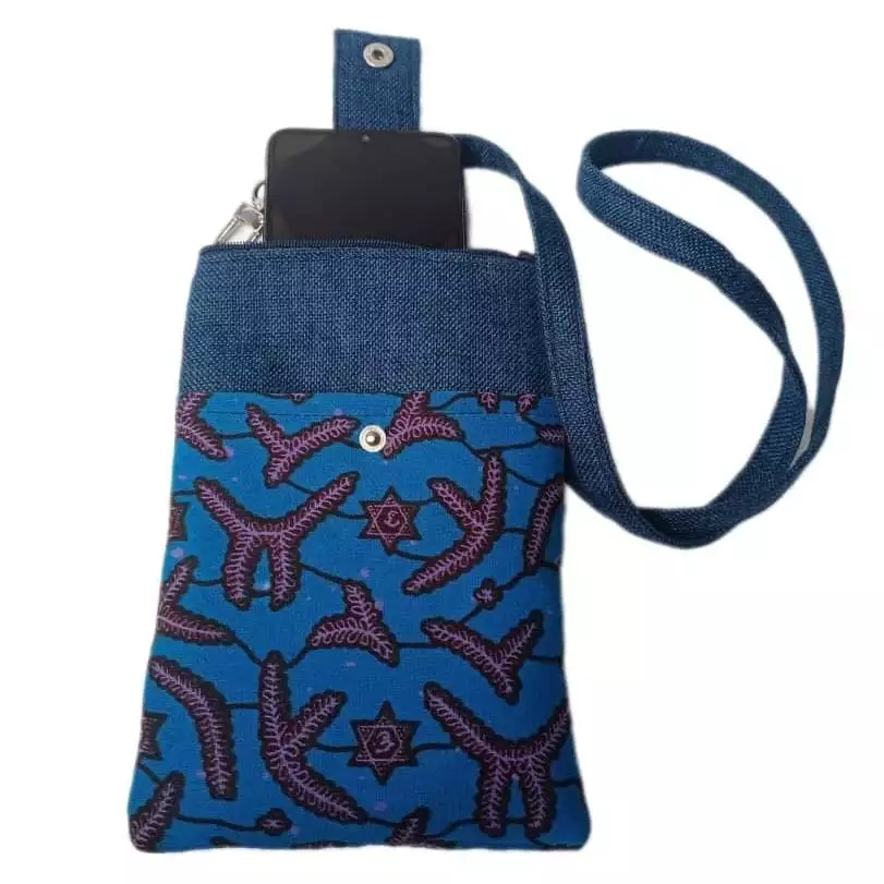 pochette téléphone